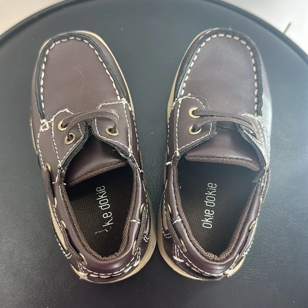 Okie Dokie Boys Brown‎ Oxford Dress shoes size 9